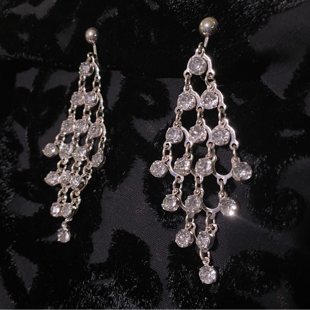 Vintage Avon Crystal Chandelier Earrings Sparkly - Picture 9 of 10